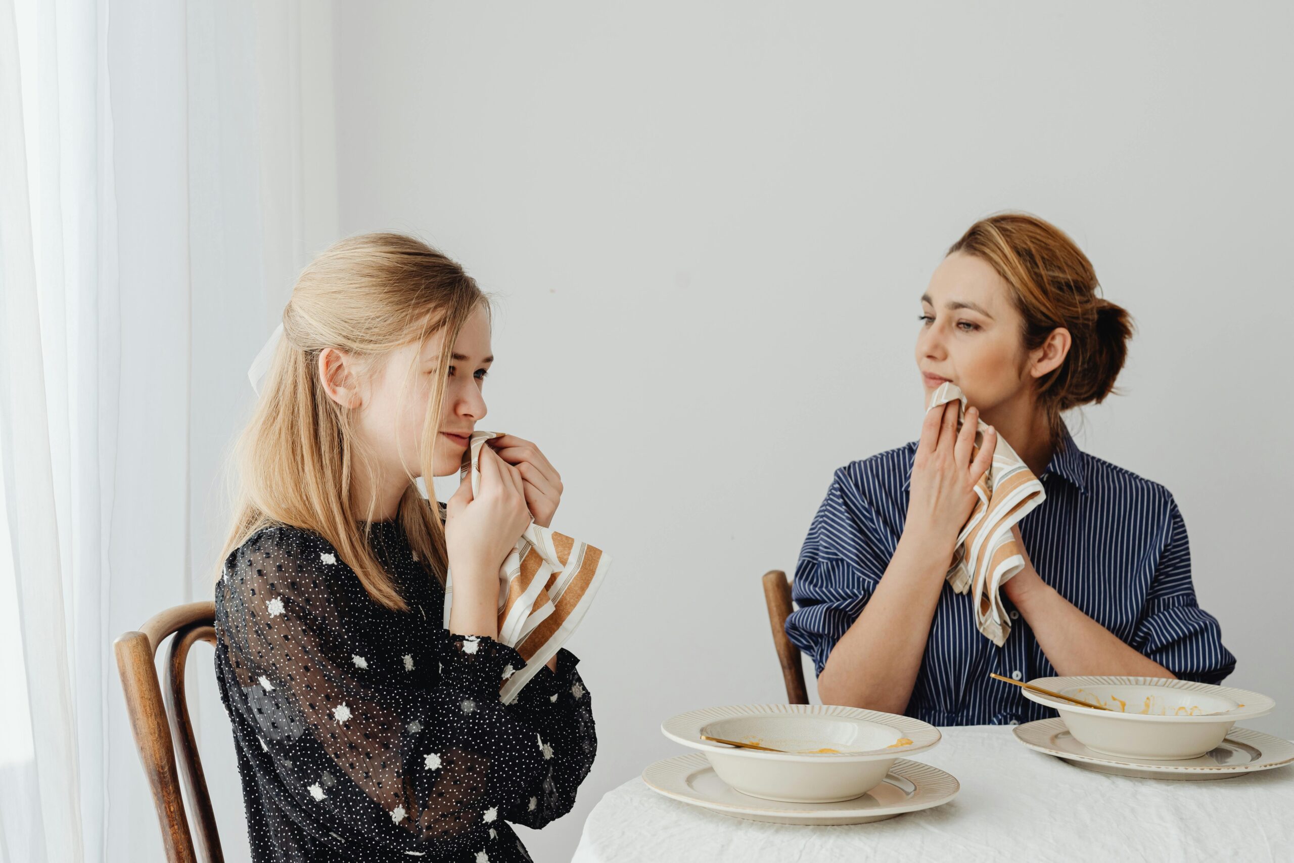 teenager not eating lunch at school